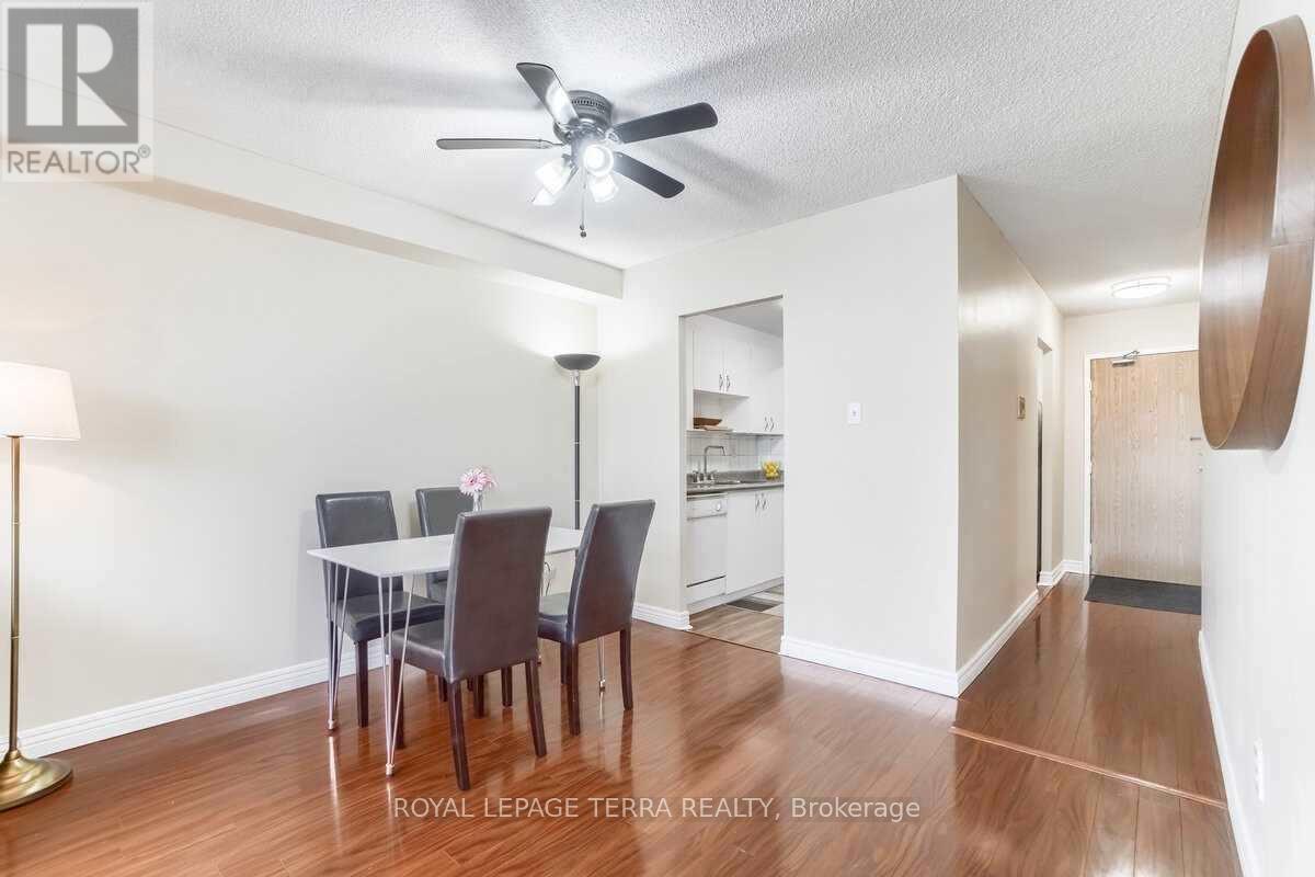 1207 - 4 Lisa Street, Brampton, Ontario  L6T 4B6 - Photo 4 - W12644760