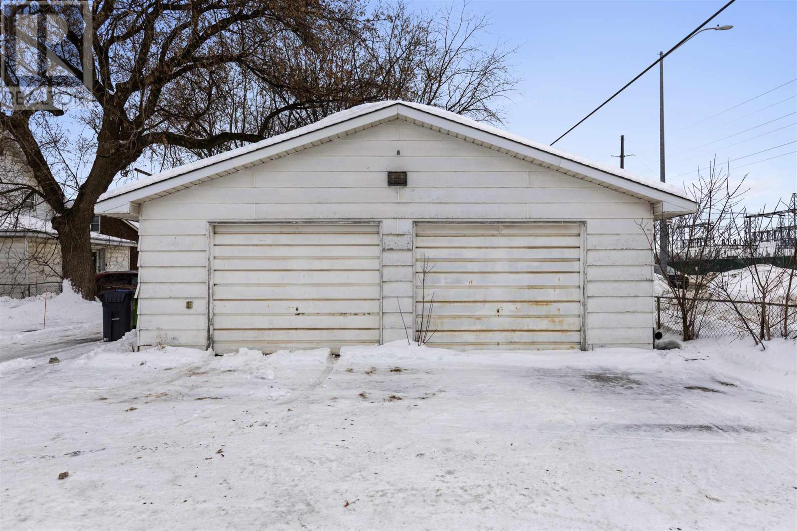 129 Wallace Ter, Sault Ste. Marie, Ontario  P6C 1K2 - Photo 3 - SM253504