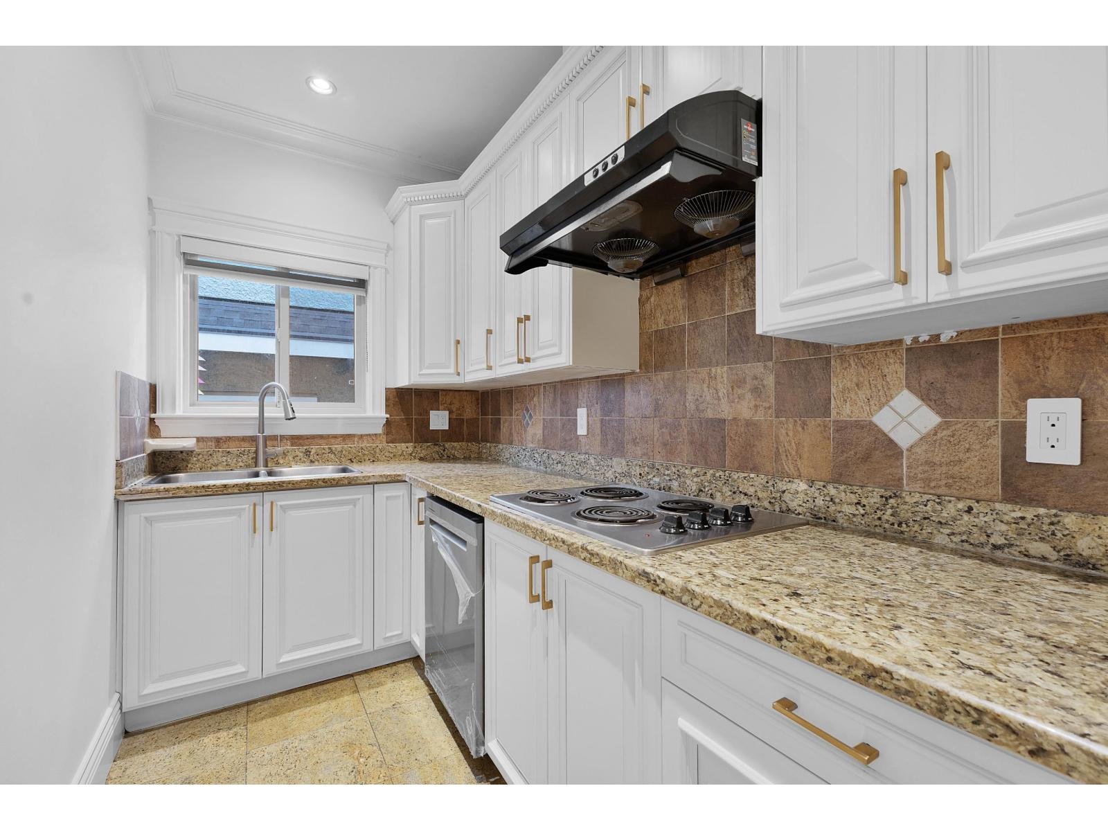 6290 129a Street, Surrey, British Columbia  V3X 1R8 - Photo 24 - R3073492