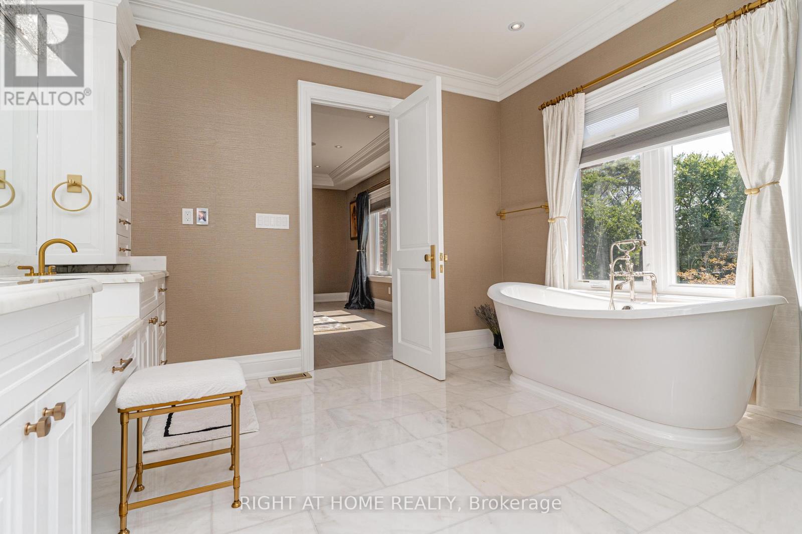 377 Brooke Avenue, Toronto, Ontario  M5M 2L5 - Photo 25 - C12644804