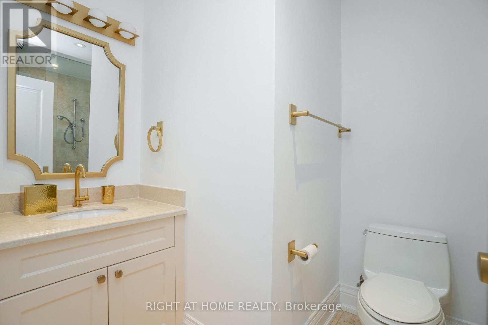 377 Brooke Avenue, Toronto, Ontario  M5M 2L5 - Photo 36 - C12644804