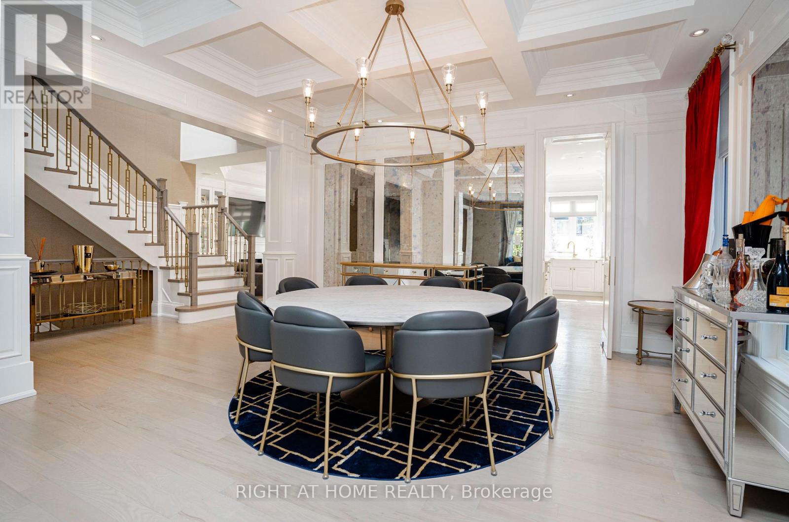 377 Brooke Avenue, Toronto, Ontario  M5M 2L5 - Photo 9 - C12644804