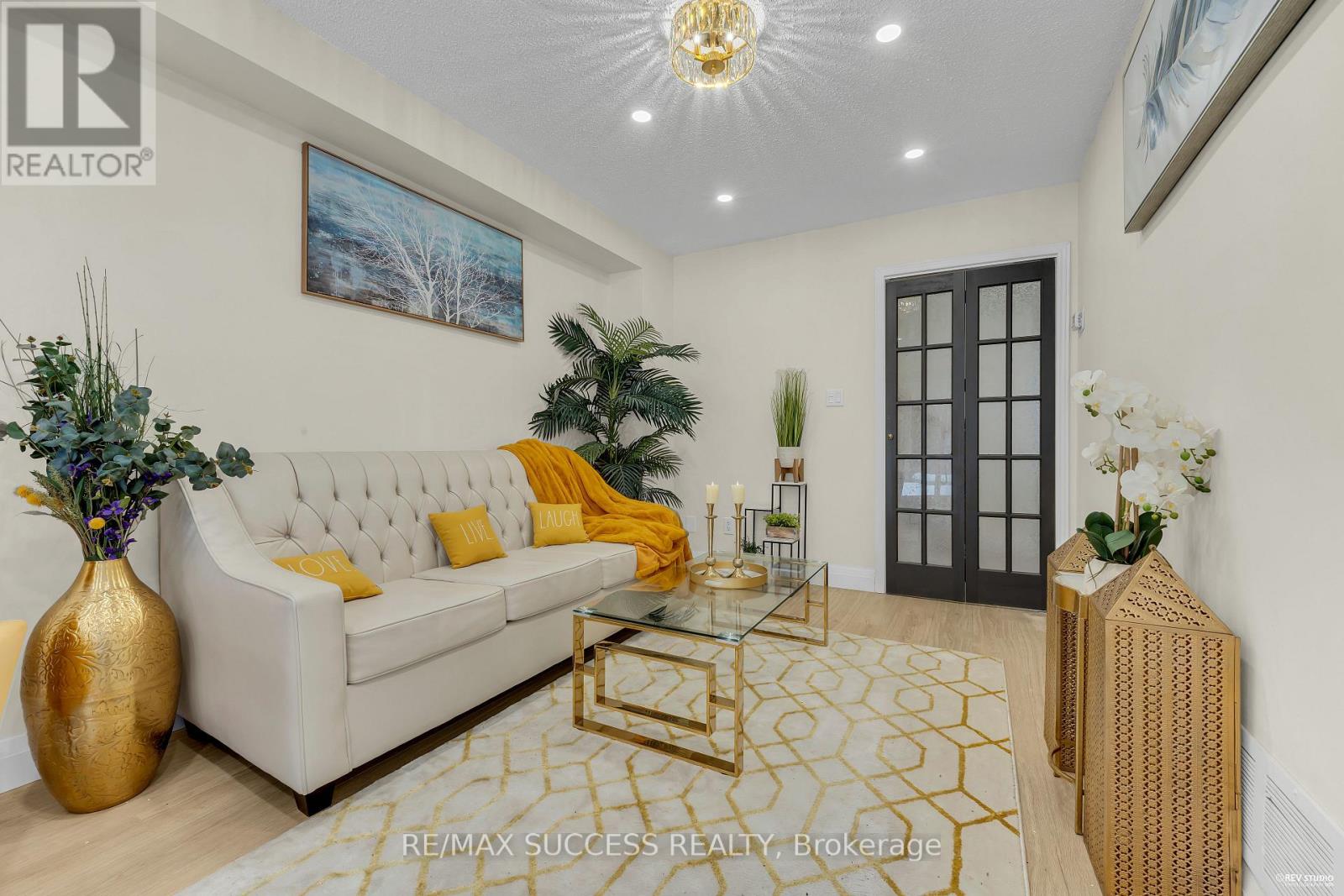 2281 Wildwood Crescent, Pickering, Ontario  L1X 2R7 - Photo 11 - E12644822