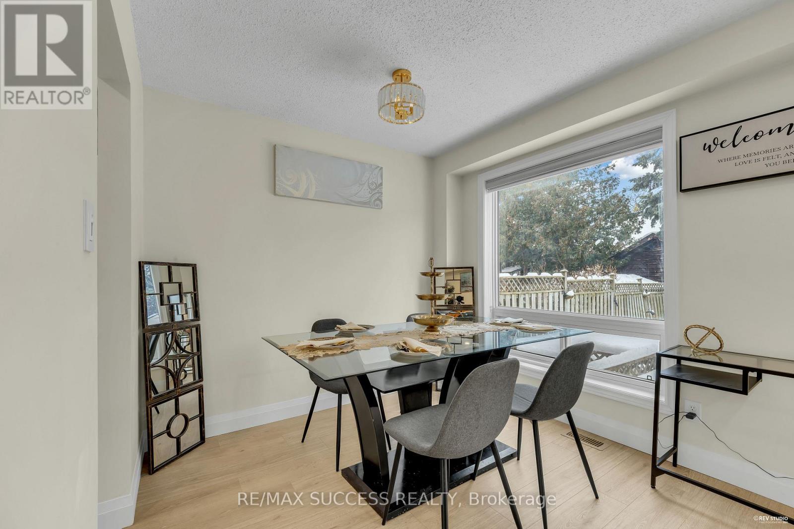 2281 Wildwood Crescent, Pickering, Ontario  L1X 2R7 - Photo 15 - E12644822