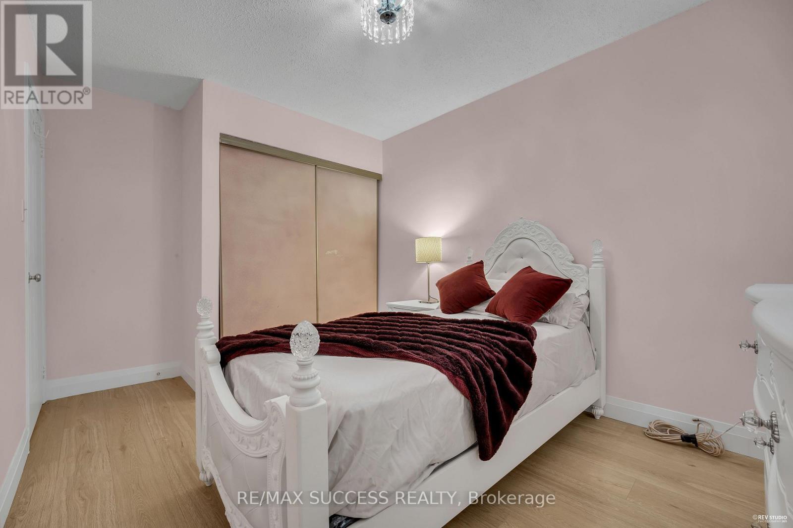 2281 Wildwood Crescent, Pickering, Ontario  L1X 2R7 - Photo 32 - E12644822