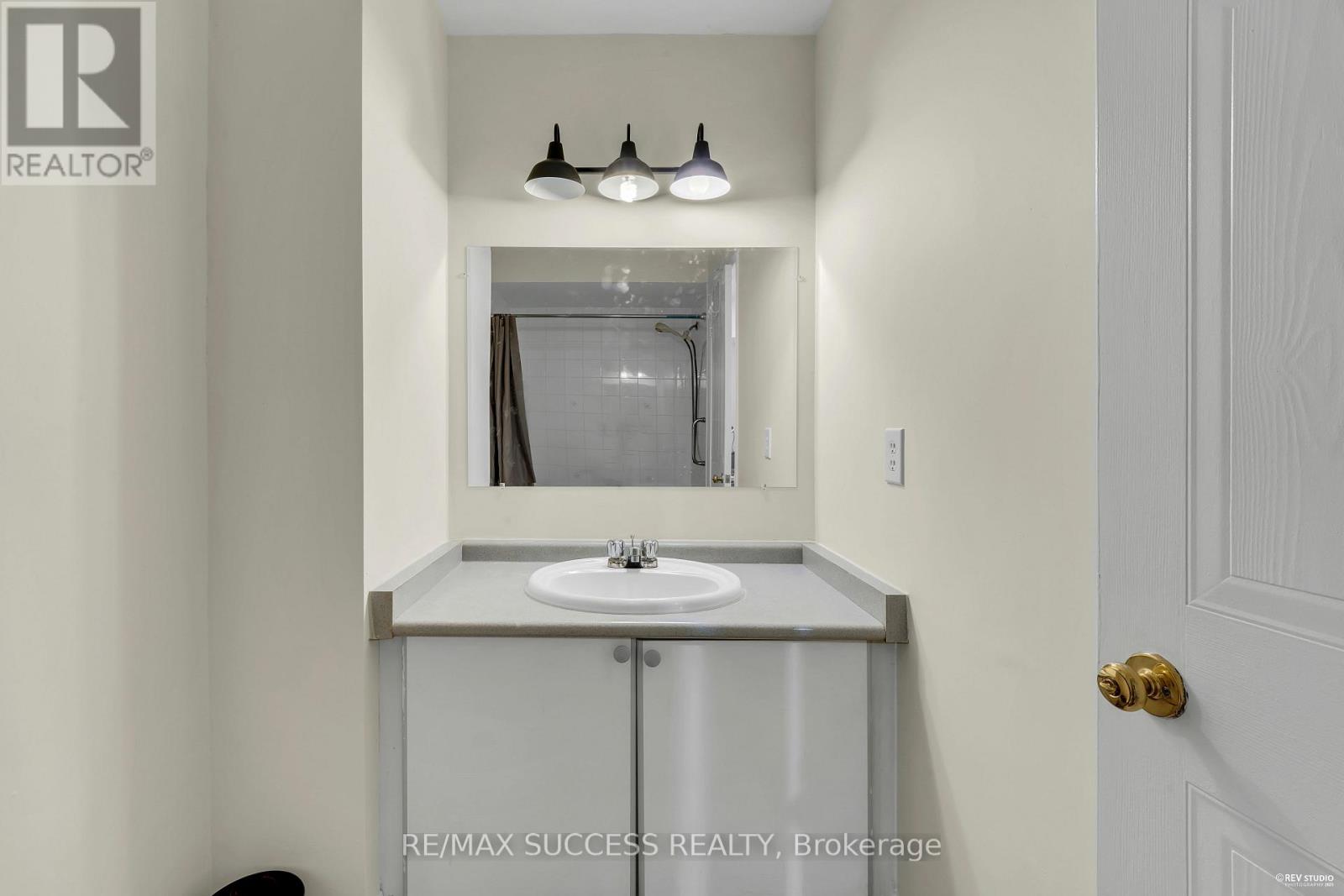 2281 Wildwood Crescent, Pickering, Ontario  L1X 2R7 - Photo 36 - E12644822