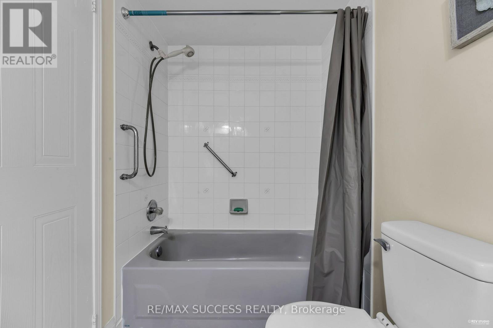 2281 Wildwood Crescent, Pickering, Ontario  L1X 2R7 - Photo 37 - E12644822