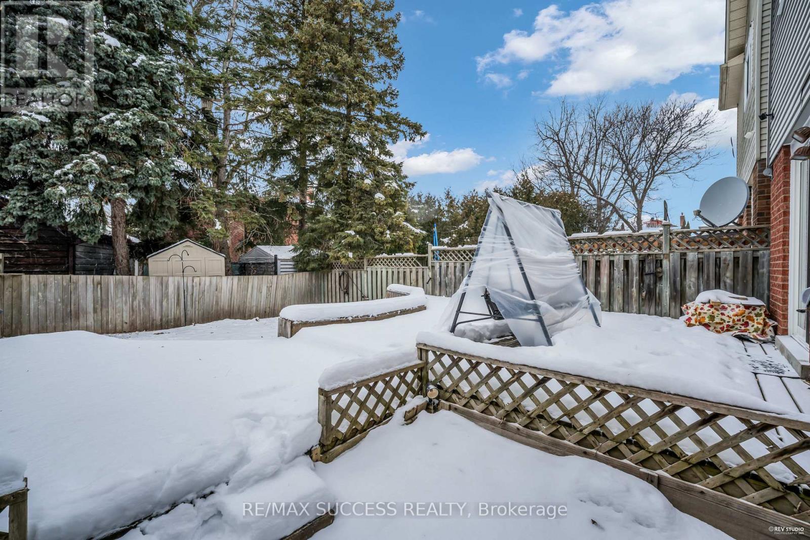 2281 Wildwood Crescent, Pickering, Ontario  L1X 2R7 - Photo 41 - E12644822