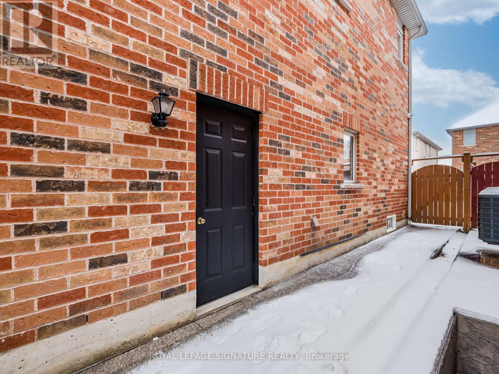 27 Permafrost Drive, Brampton, Ontario  L6R 3M4 - Photo 42 - W12644812