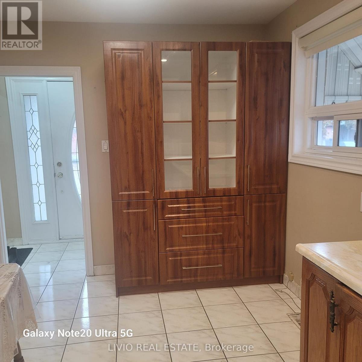 30 Benstrow Avenue, Toronto, Ontario  M9V 2Z8 - Photo 9 - W12644828