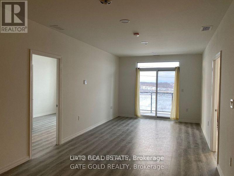 513 - 1098 Paisley Road W, Guelph, Ontario  N1K 0E3 - Photo 2 - X12644818