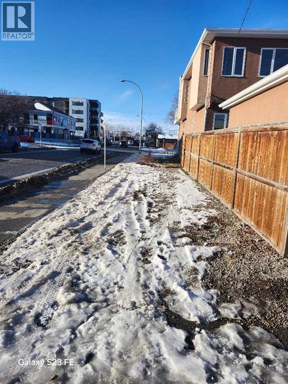 3680 26 Avenue Sw, Calgary, Alberta  T3E 0N7 - Photo 3 - A2275499