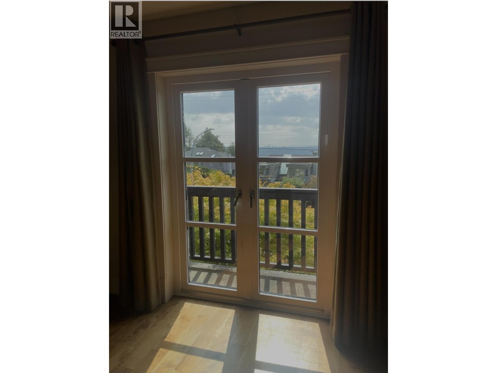 7589 Curtis Street, Burnaby, British Columbia  V5A 4W7 - Photo 12 - R3074636