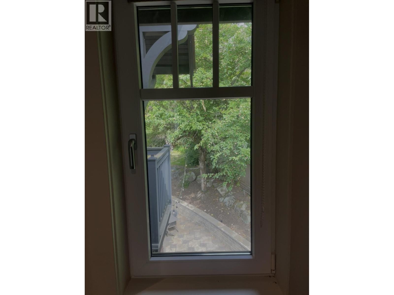 7589 Curtis Street, Burnaby, British Columbia  V5A 4W7 - Photo 14 - R3074636