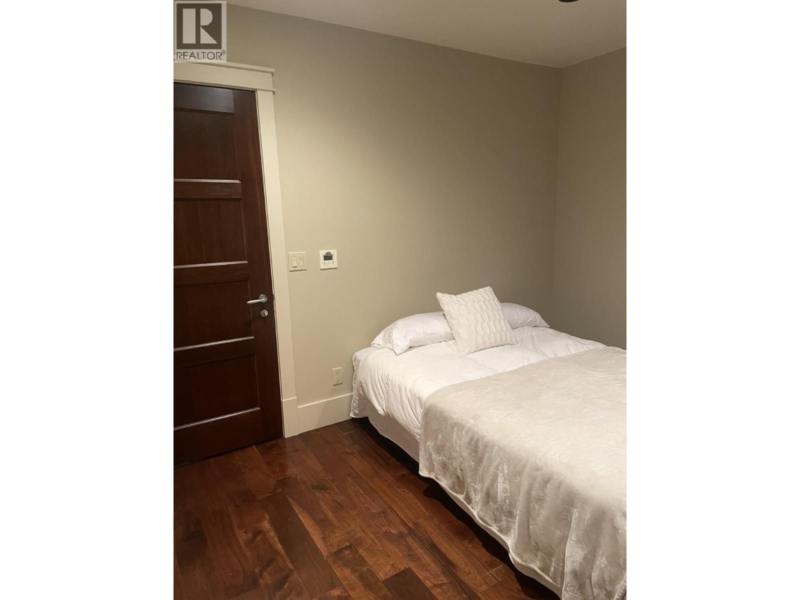 7589 Curtis Street, Burnaby, British Columbia  V5A 4W7 - Photo 19 - R3074636