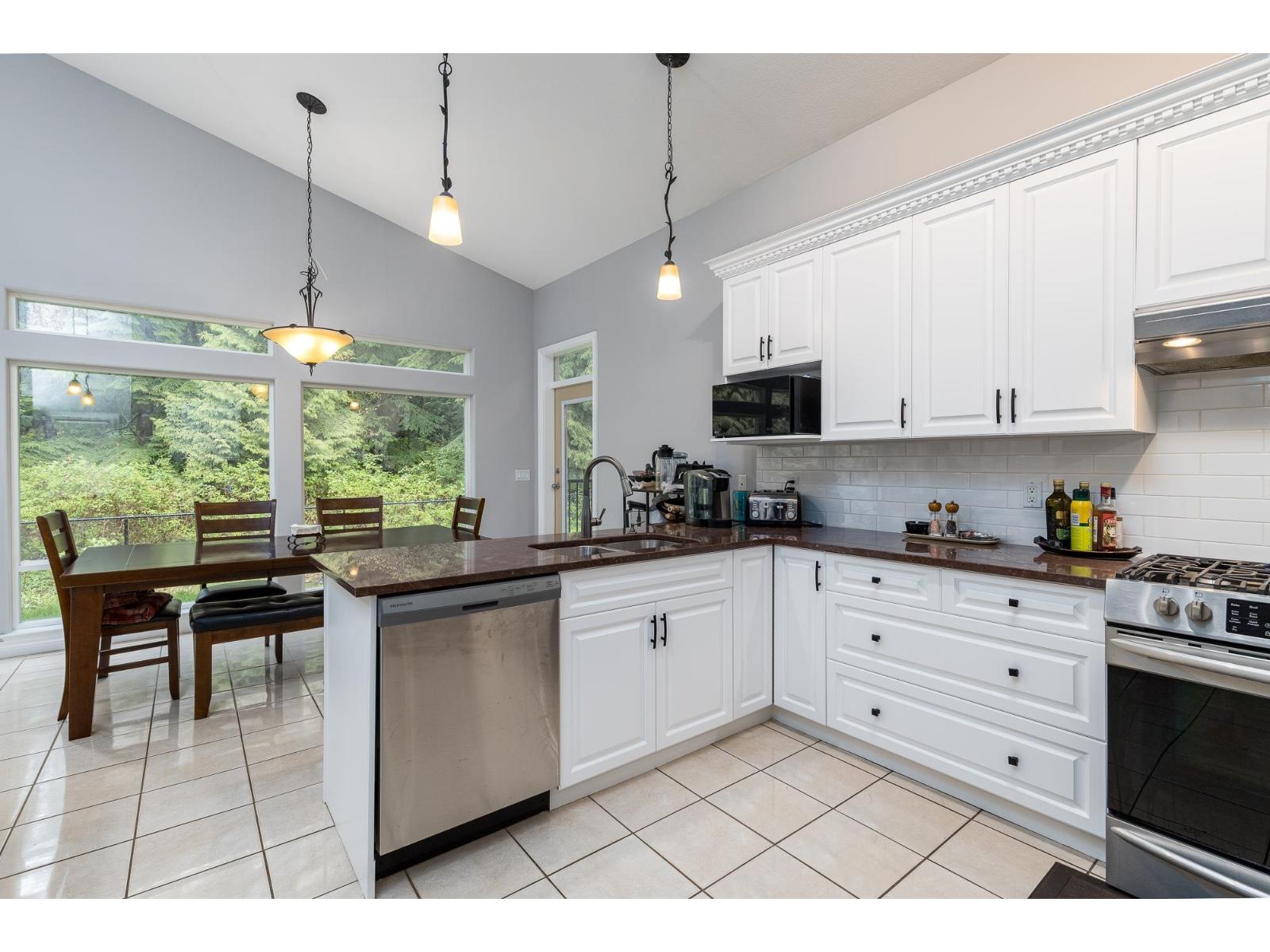 12156 Bell Street, Mission, British Columbia  V4S 1C3 - Photo 11 - R3069880