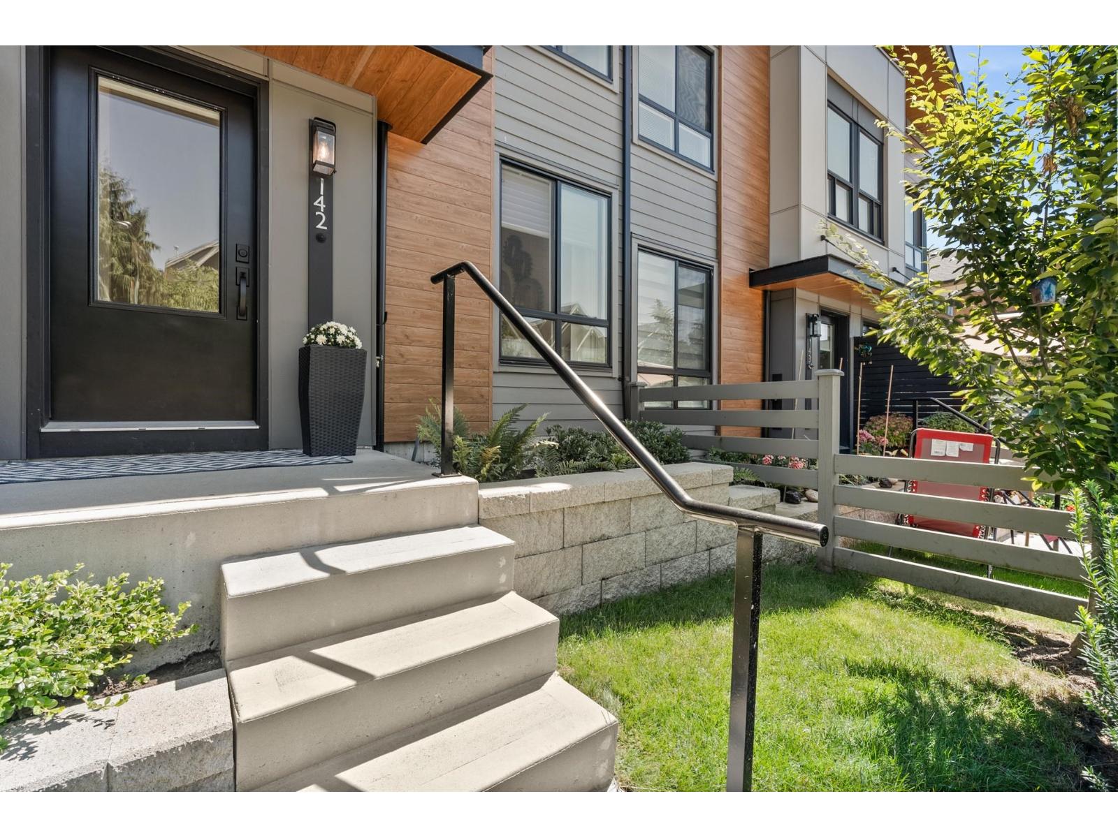 142 15111 Edmund Drive, Surrey, British Columbia  V3S 0A5 - Photo 3 - R3074635