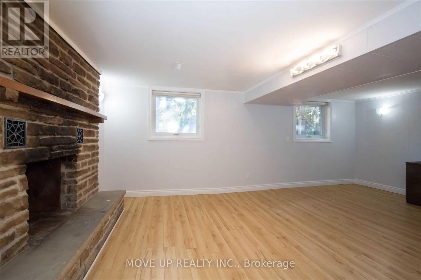 3384 Hannibal Road, Burlington, Ontario  L7M 1S1 - Photo 18 - W12644840