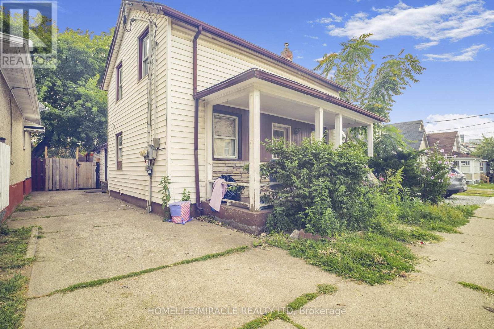 32 Division Street, St. Catharines, Ontario  L2R 3G2 - Photo 14 - X12644842