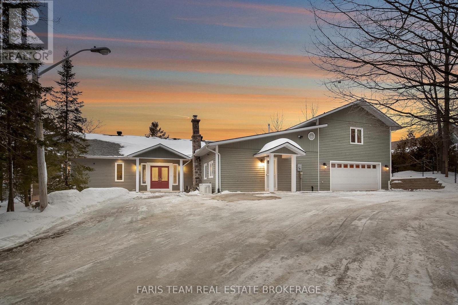 24 Finley Drive, Tiny, Ontario  L0L 2J0 - Photo 2 - S12474342