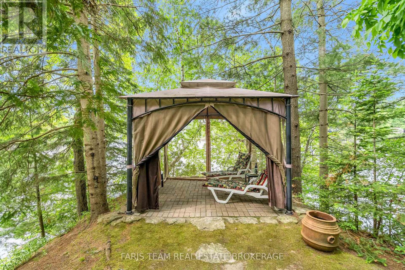 21 Stanley Road, Kawartha Lakes (Carden), Ontario  K0M 2T0 - Photo 20 - X12444874