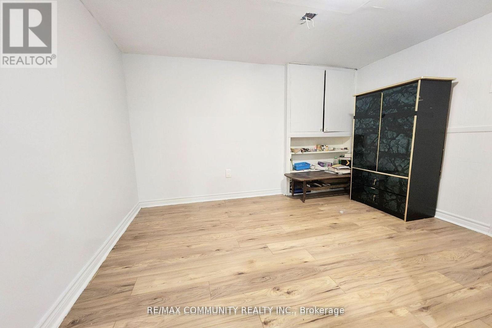 Bsmt - 315 Rossland Road W, Whitby, Ontario  L1N 3H8 - Photo 11 - E12644866