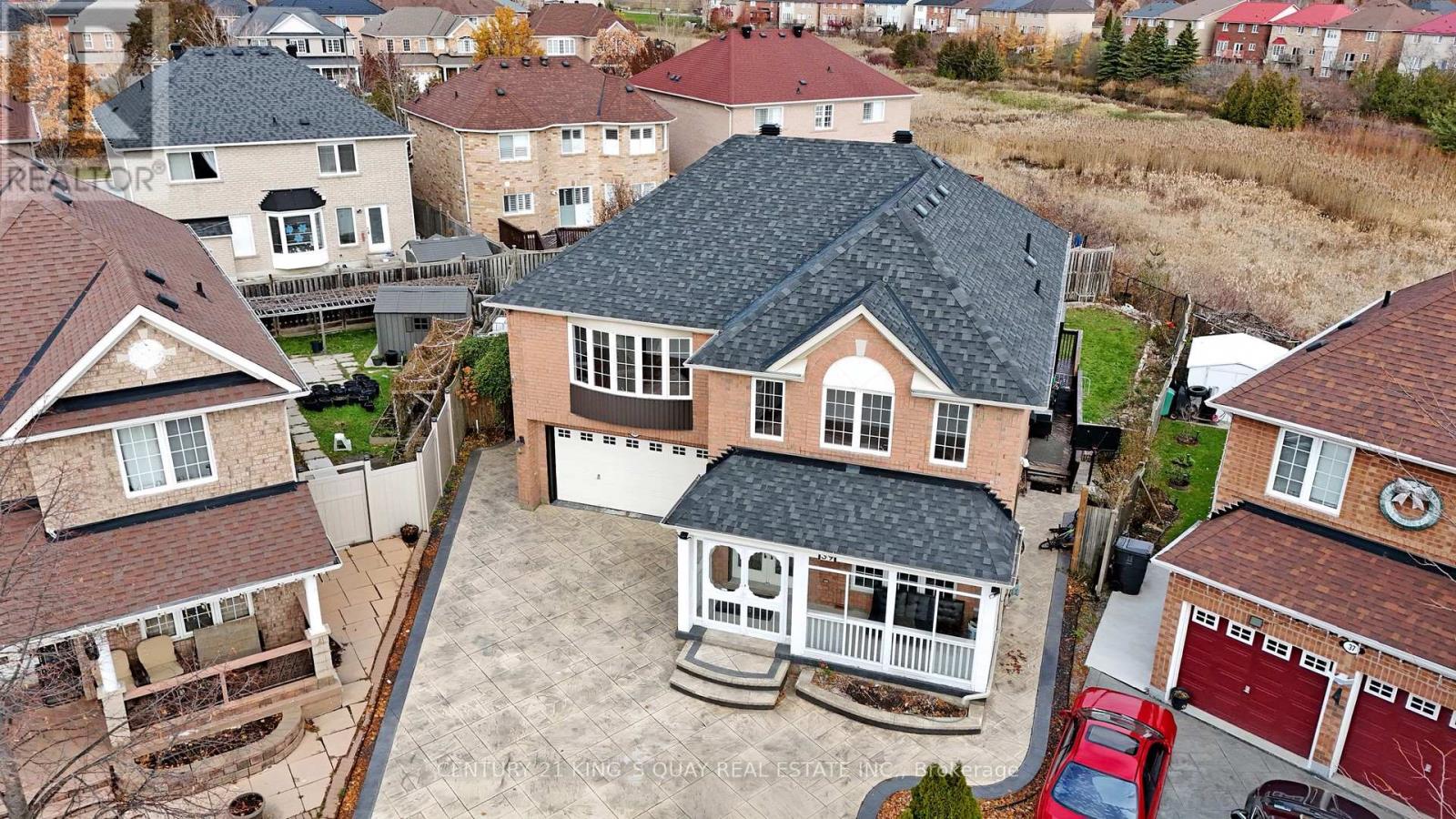 39 HOPTREE AVENUE, Toronto, Ontario