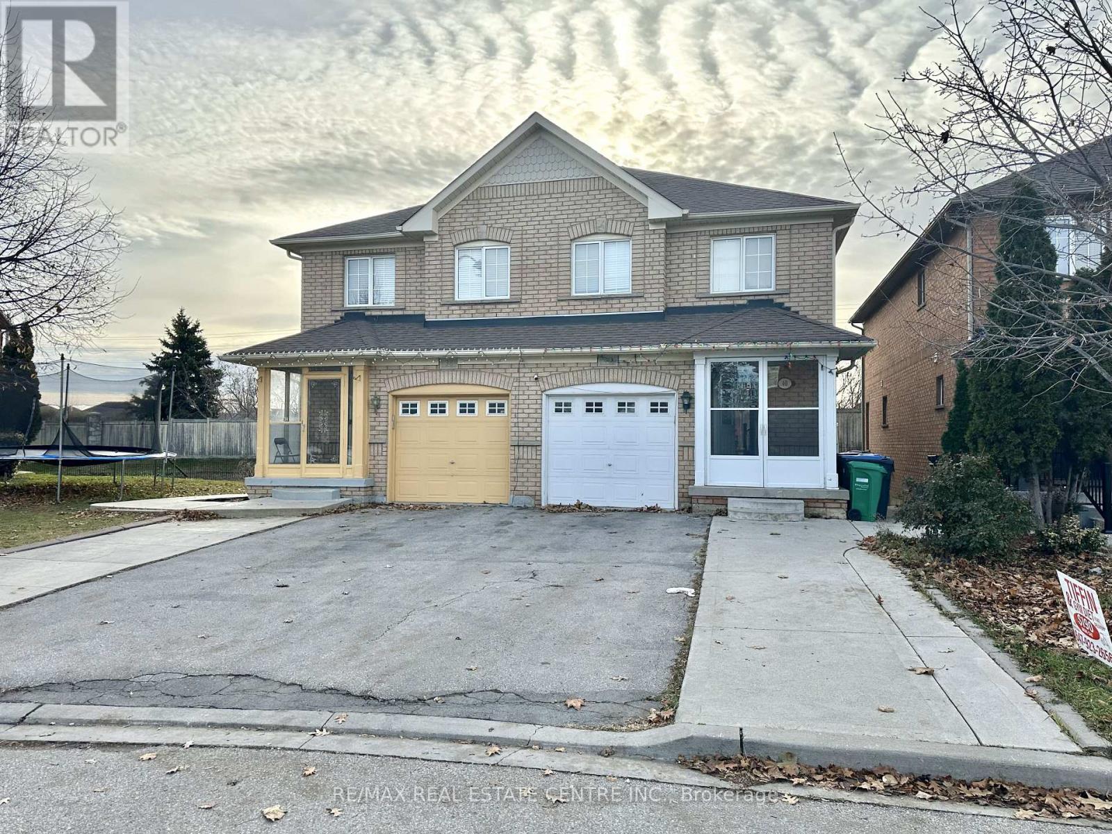 40 RIDGEFIELD COURT, Brampton, Ontario