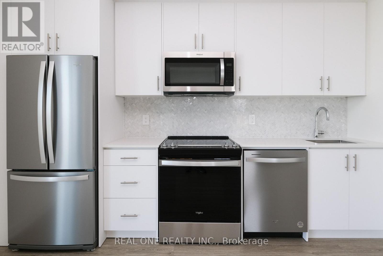 1302 - 335 Wheat Boom Drive, Oakville, Ontario  L6H 7Y1 - Photo 3 - W12644874