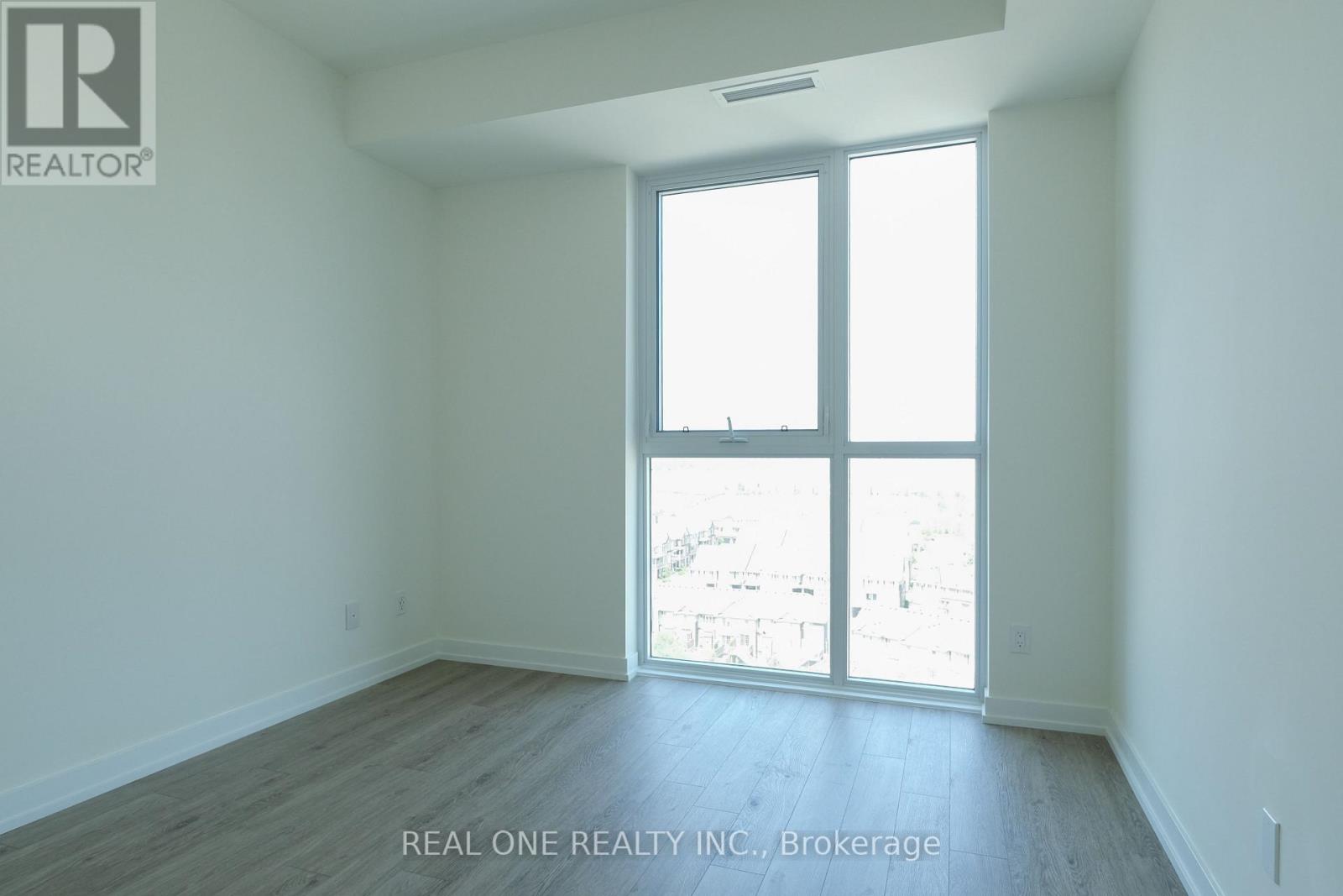 1302 - 335 Wheat Boom Drive, Oakville, Ontario  L6H 7Y1 - Photo 5 - W12644874