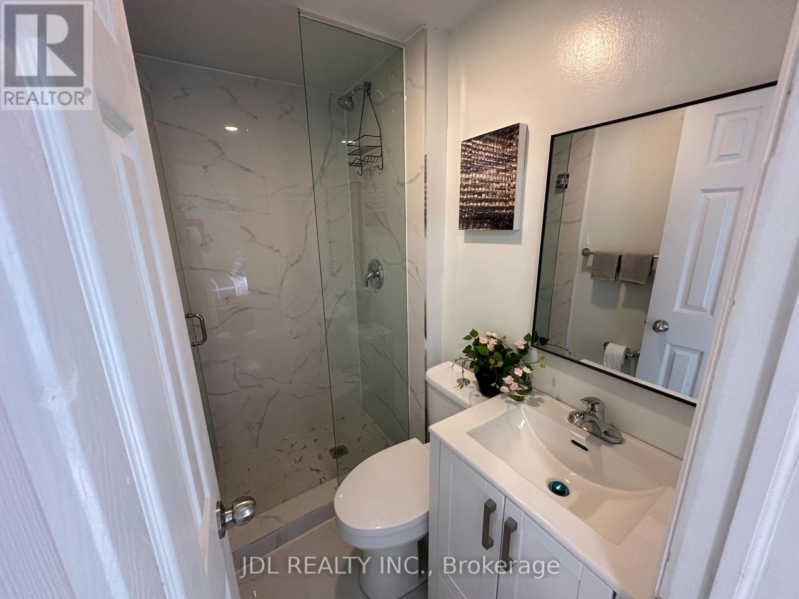 5 - 5 Sorauren Avenue, Toronto, Ontario  M6R 2C6 - Photo 19 - W12644878