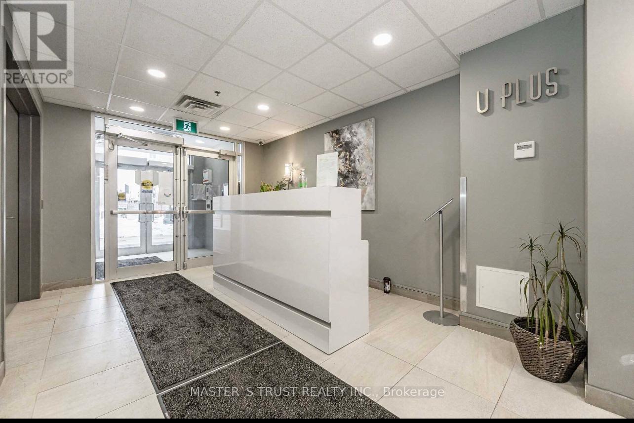 502 - 321 Spruce Street, Waterloo, Ontario  N2L 0G4 - Photo 2 - X12644888