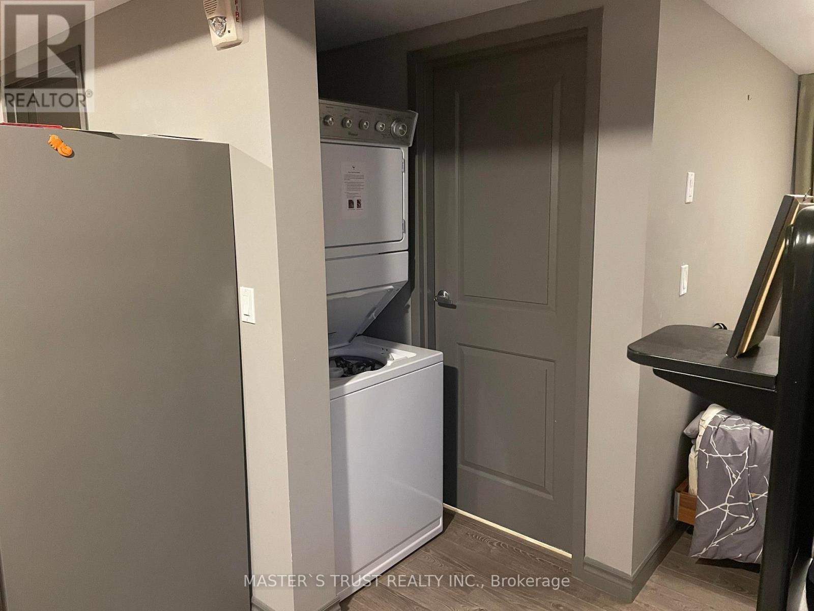 502 - 321 Spruce Street, Waterloo, Ontario  N2L 0G4 - Photo 8 - X12644888