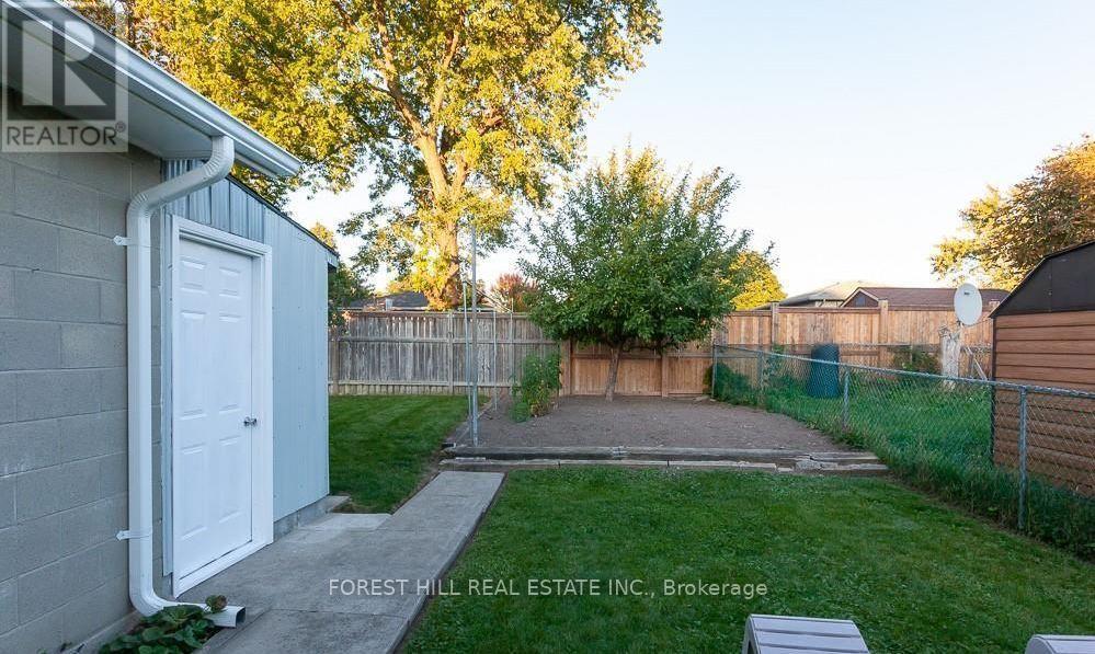 609 Millbank Drive, London South, Ontario  N6E 1Y6 - Photo 14 - X12644896