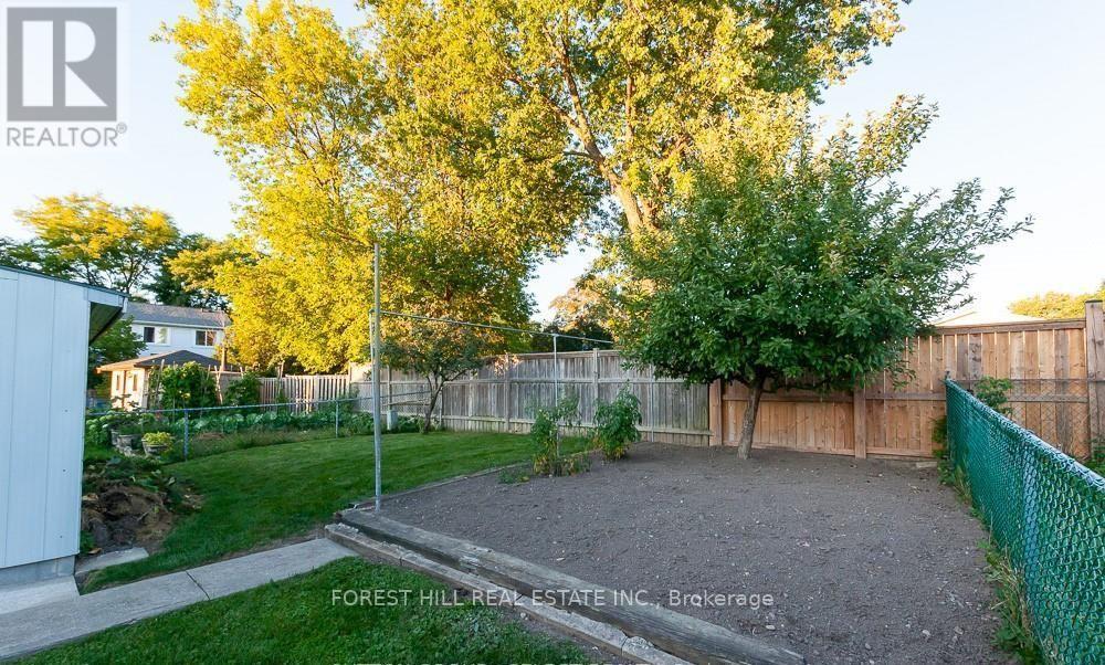 609 Millbank Drive, London South, Ontario  N6E 1Y6 - Photo 15 - X12644896