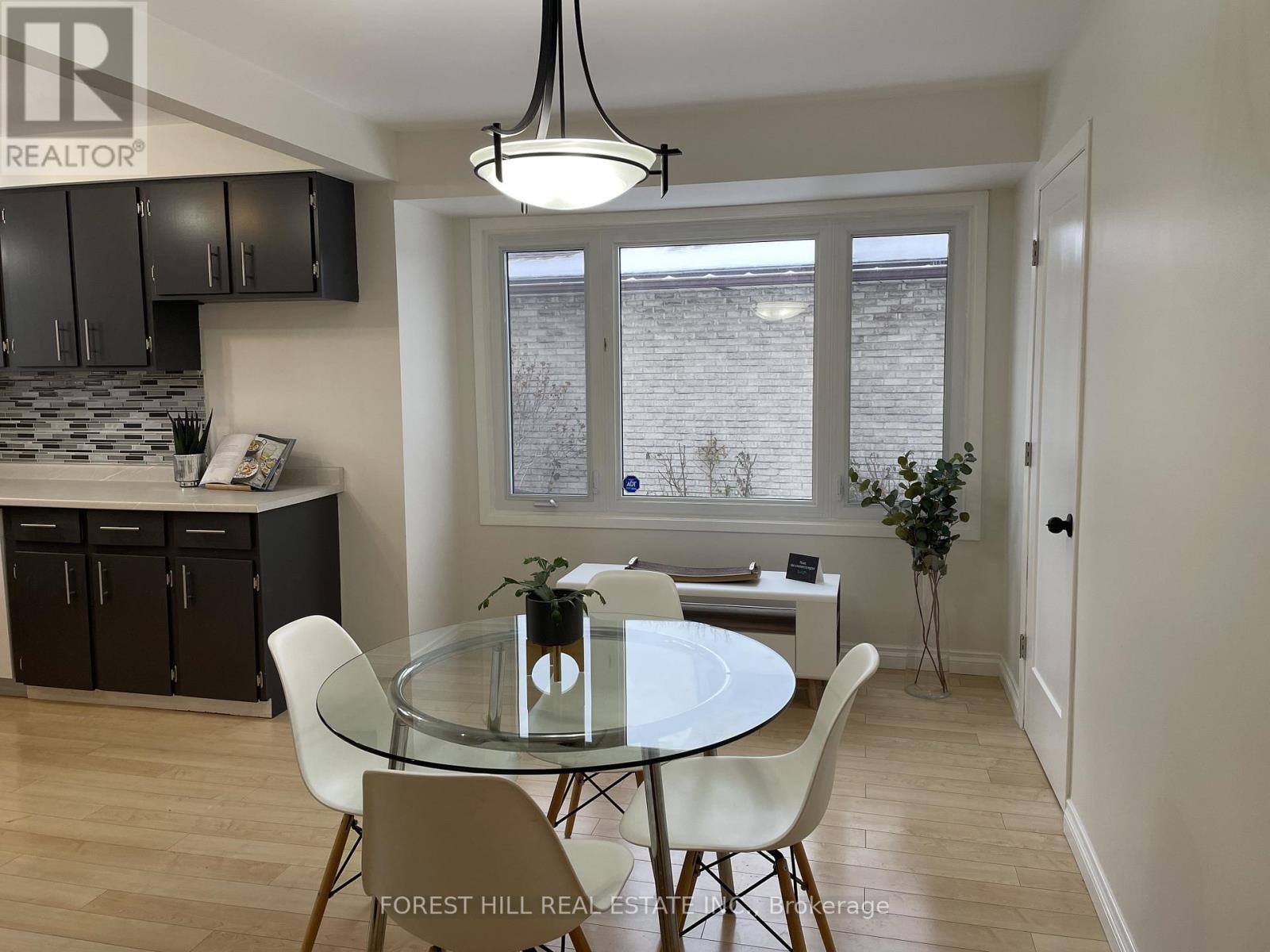 609 Millbank Drive, London South, Ontario  N6E 1Y6 - Photo 6 - X12644896