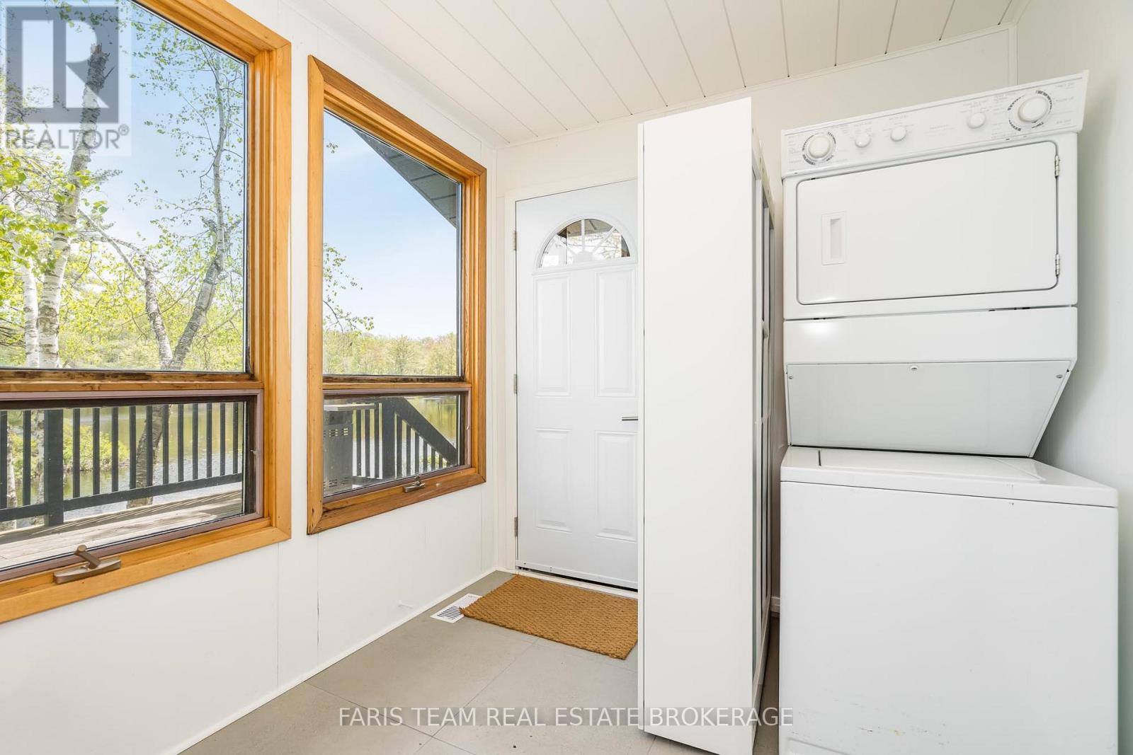 1010 Sanderson Road, Gravenhurst, Ontario  P0E 1N0 - Photo 16 - X12518134