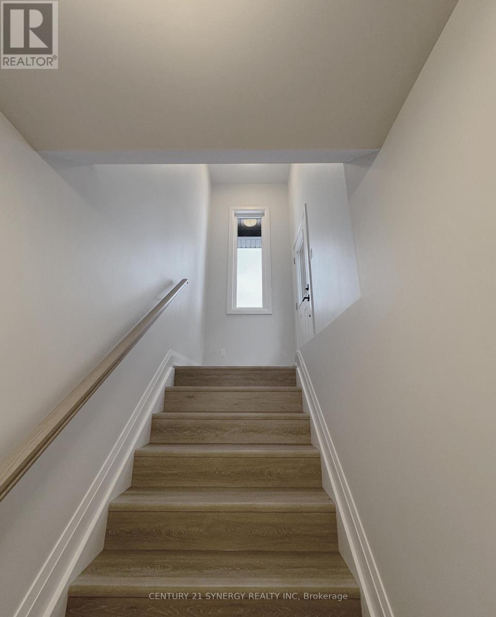 822 Namur Street, Russell, Ontario  K0A 1W0 - Photo 2 - X12644908