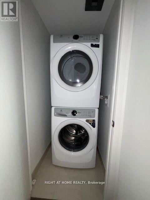 C0511 - 8 Beverley Glen Boulevard, Vaughan, Ontario  L4J 8N8 - Photo 18 - N12644910