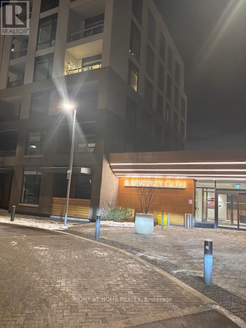 C0511 - 8 Beverley Glen Boulevard, Vaughan, Ontario  L4J 8N8 - Photo 2 - N12644910