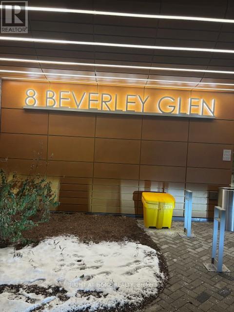 C0511 - 8 Beverley Glen Boulevard, Vaughan, Ontario  L4J 8N8 - Photo 3 - N12644910