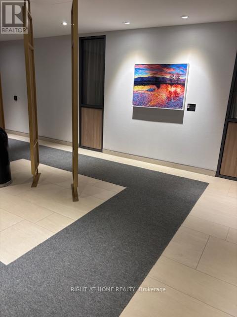 C0511 - 8 Beverley Glen Boulevard, Vaughan, Ontario  L4J 8N8 - Photo 5 - N12644910