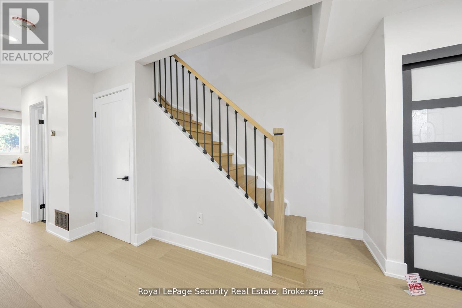 74 Andrea Lane, Vaughan, Ontario  L4L 1E7 - Photo 15 - N12644914