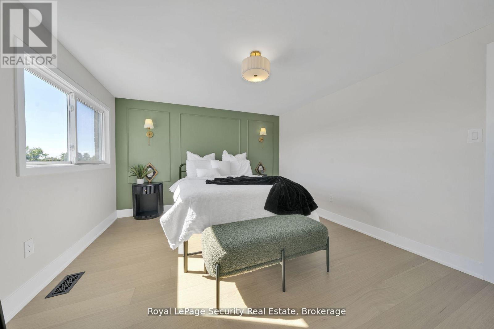 74 Andrea Lane, Vaughan, Ontario  L4L 1E7 - Photo 17 - N12644914