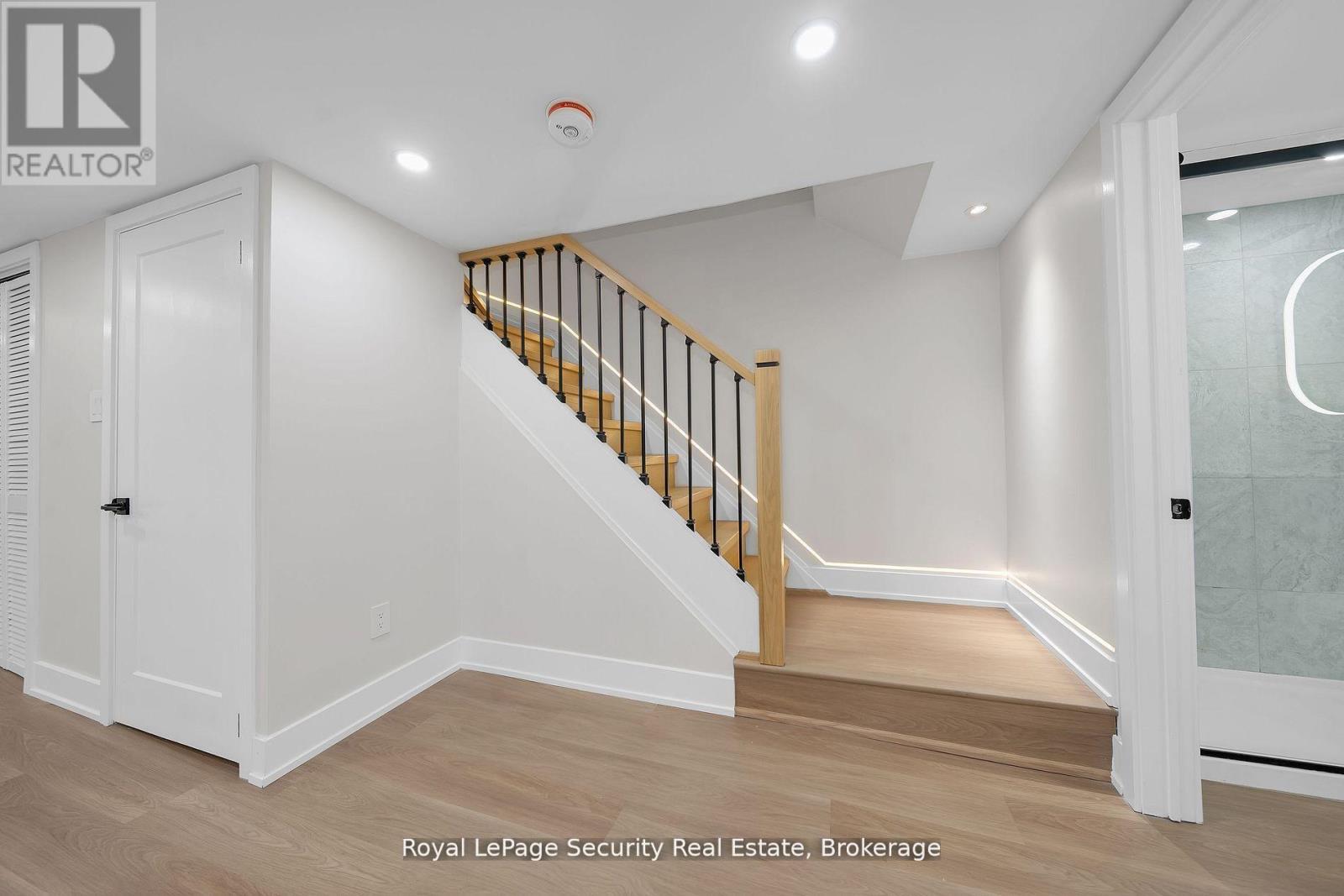 74 Andrea Lane, Vaughan, Ontario  L4L 1E7 - Photo 25 - N12644914