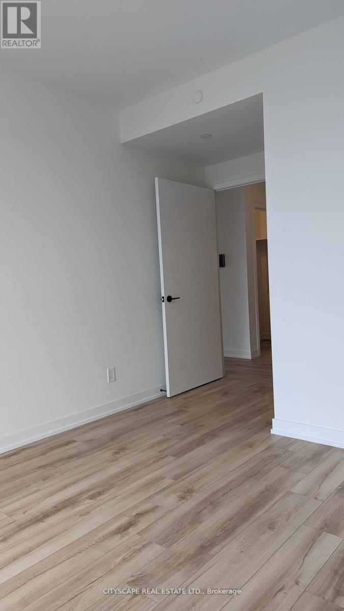 1108 - 345 Wheat Boom Drive, Oakville, Ontario  L6H 7X4 - Photo 8 - W12644892