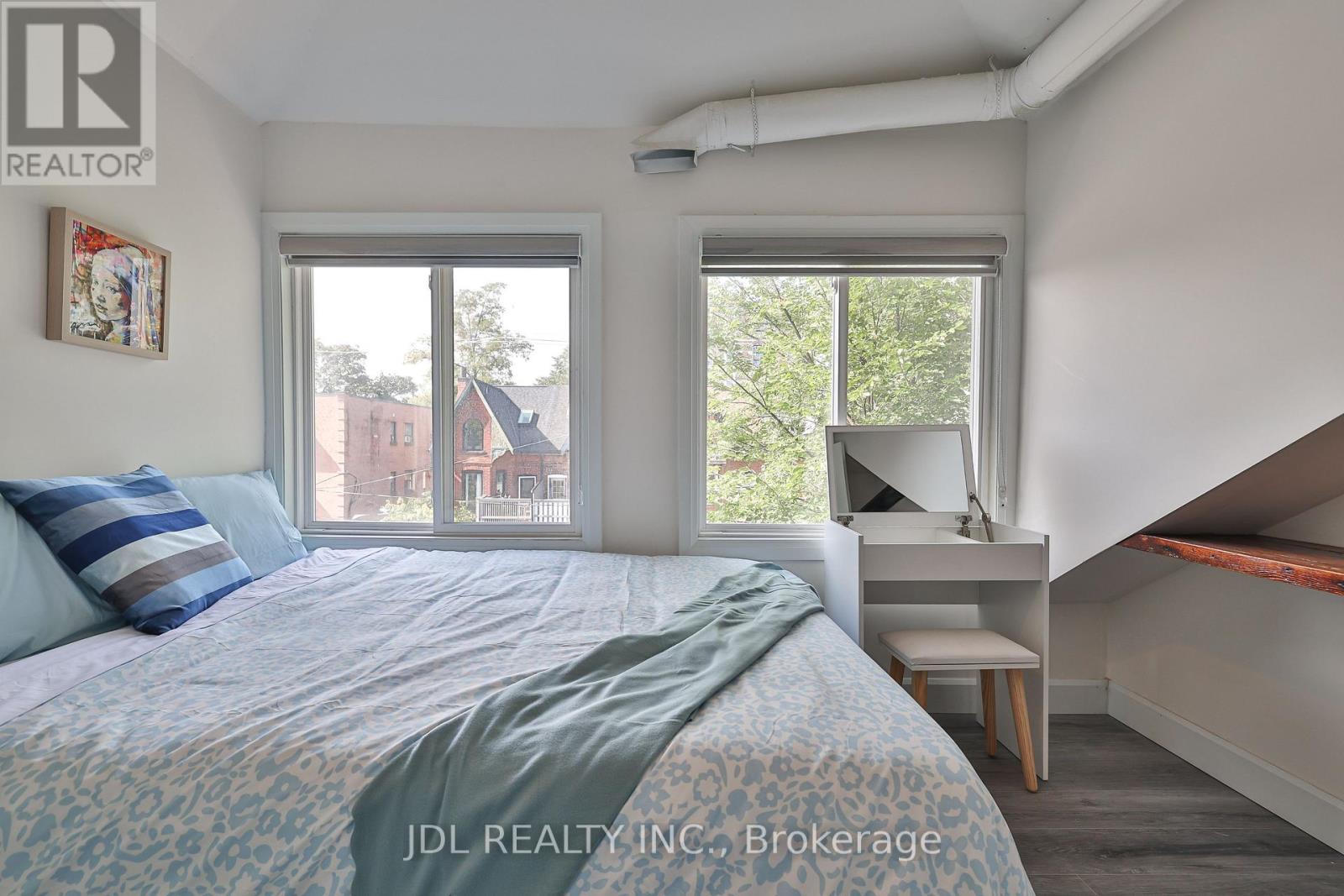 7 - 5 SORAUREN AVENUE, Toronto, Ontario