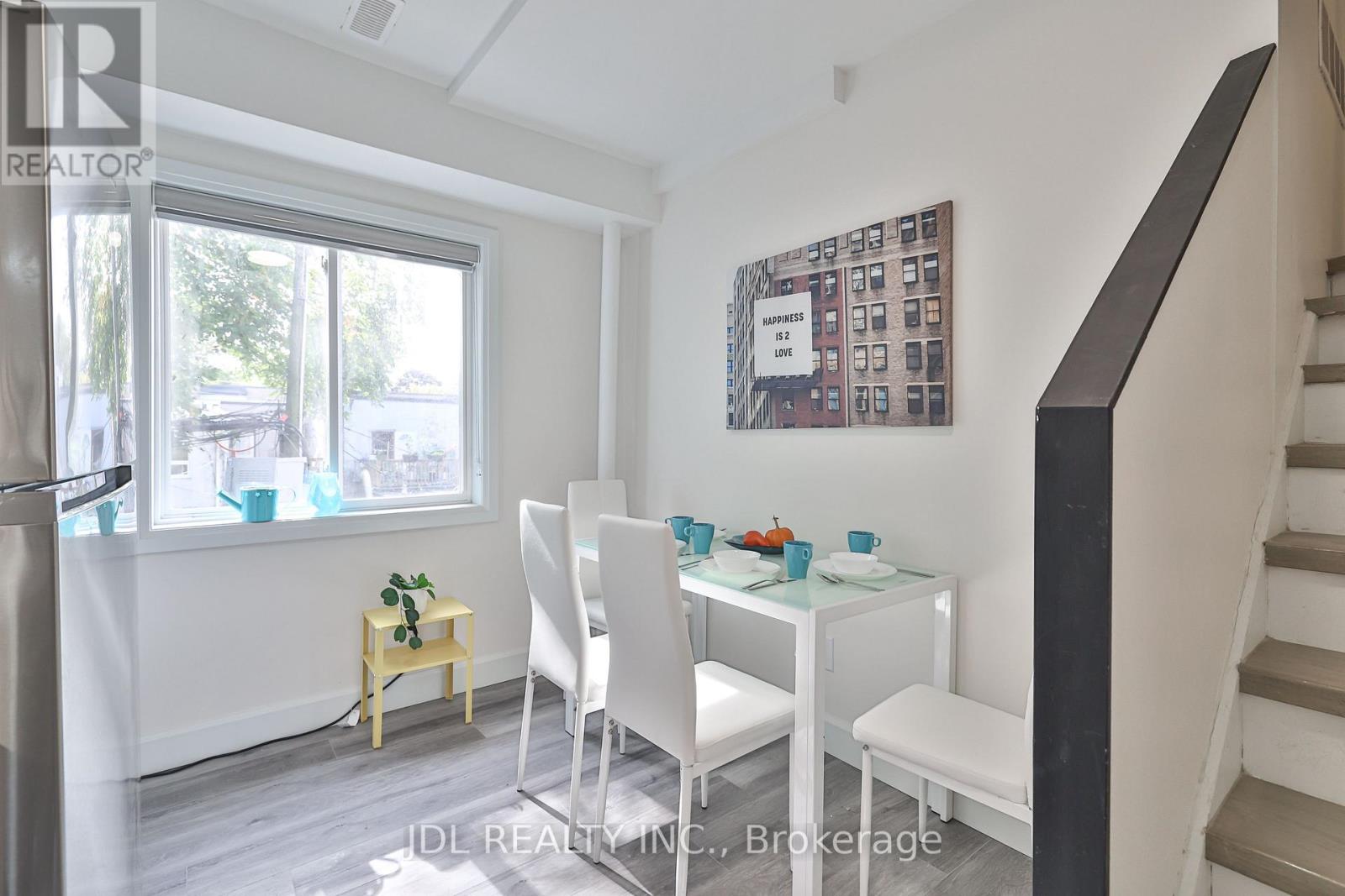 7 - 5 Sorauren Avenue, Toronto, Ontario  M6R 2C6 - Photo 21 - W12644916