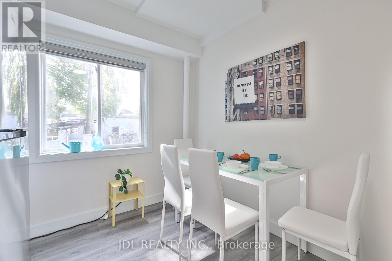 7 - 5 Sorauren Avenue, Toronto, Ontario  M6R 2C6 - Photo 22 - W12644916