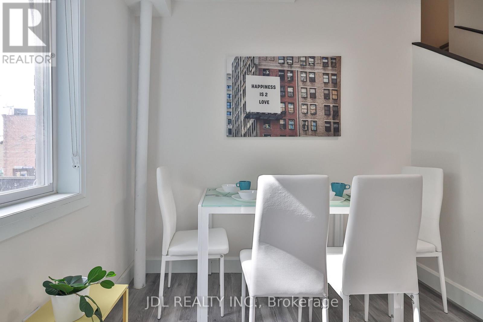 7 - 5 Sorauren Avenue, Toronto, Ontario  M6R 2C6 - Photo 23 - W12644916